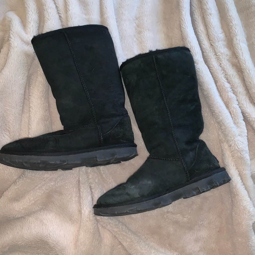 black uggs
